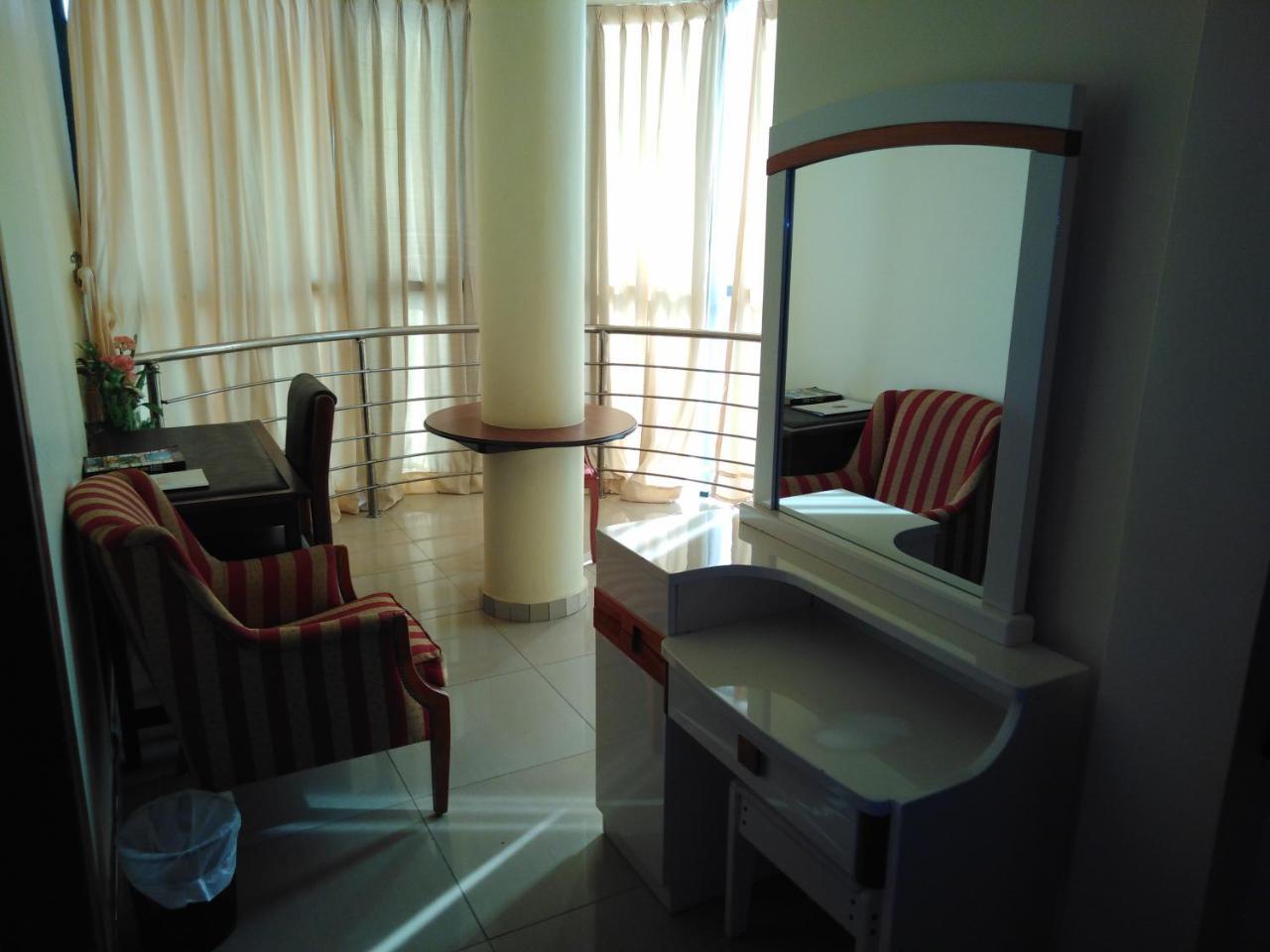 Jobyco Hotel Santeo المظهر الخارجي الصورة